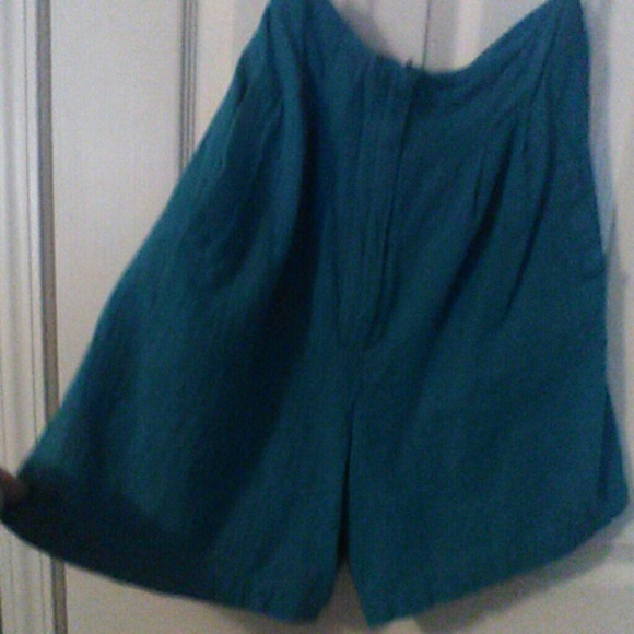 Two piece short set - Picture 3 of 4